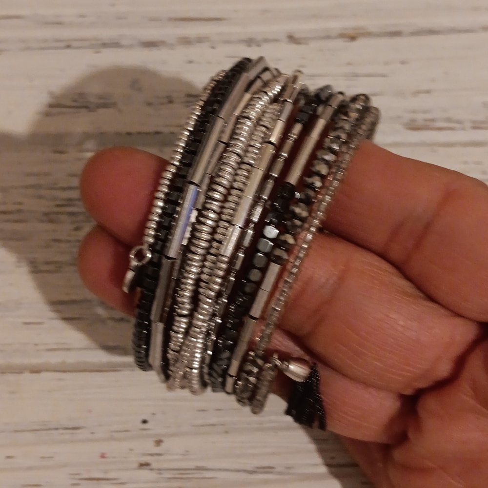 Stella & Dot Celine Silver Metallic Beaded Multi Strand Wrap Coil Bracelet OS